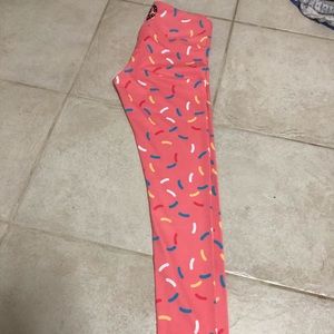 Women’s sprinkle work out leggings.
